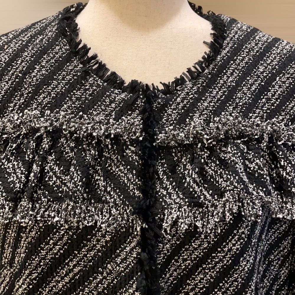 Ann Taylor Tweed Boucle Fringe Layered Peplum Jacket Black/White - Picture 4 of 10